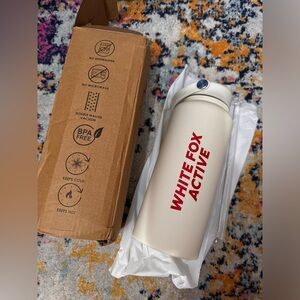 White Fox NWT Stay Hydrated Water Bottle